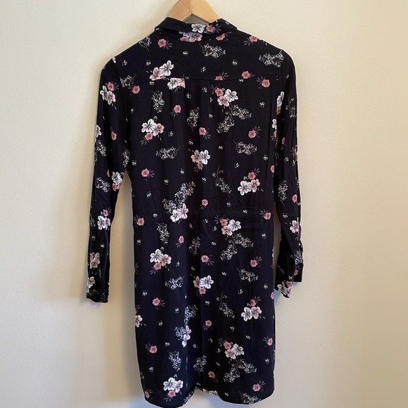 Divided By H&M Black Floral Shirtdress - Picture 5 of 7